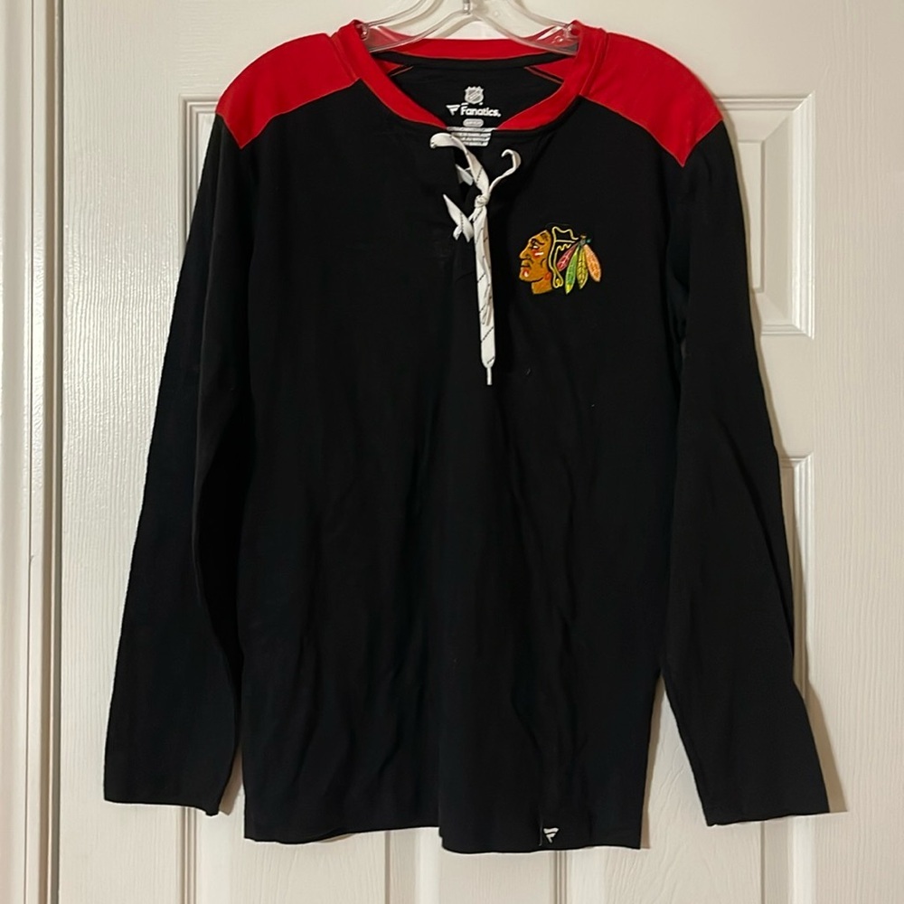 NWOT Blackhawks long sleeve shirt S